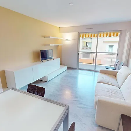 Superbe 3p Avec Terrasse, Plein Centre De Menton, Proche Et Commerces - Fr-1-196-358 Apartment *